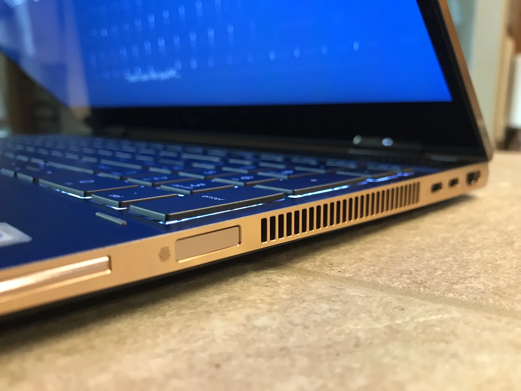 HP Spectre x360 15.6